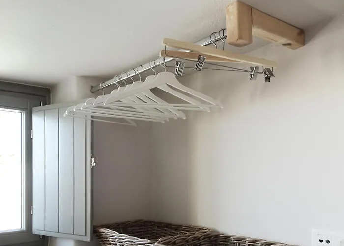 Cycladic House In Finikia * Oia (Santorini)