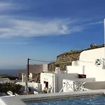 Semesterbostad Cycladic House In Finikia