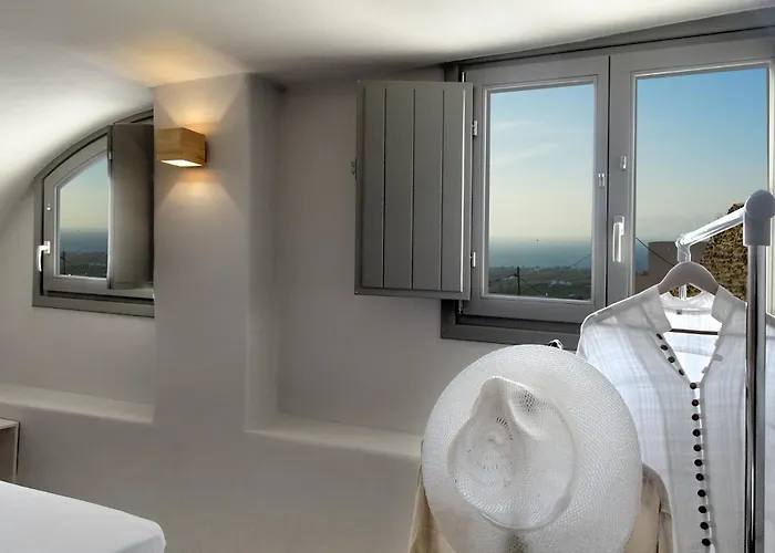 Cycladic House In Finikia